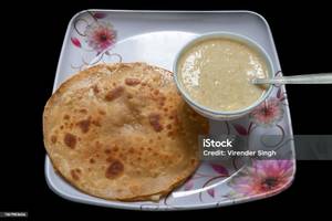 Aloo paratha (2 pieces )+ kheer + seaosnal sabji + salad