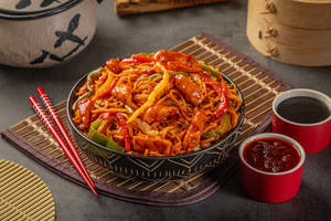 Chicken Chilly Garlic Noodles [500ml]