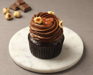 Hazelnut Milk Chocolate Cupcake
