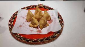 Matar Paneer Samosa (small Size)