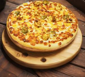 Jalapenos sweet corn paneer pizza