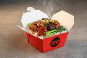 Steam Rice With Chicken Claypot