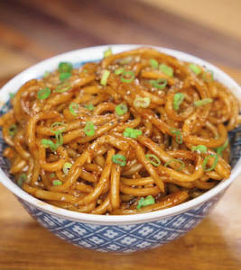 Brunt Garlic Noodles