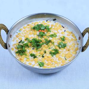Boondi raita salad
