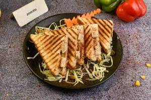 Bell pepper-onion-tomato-cucumber-olive