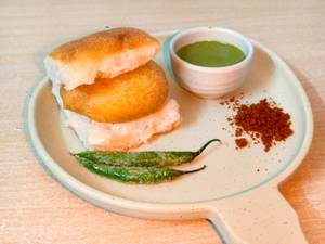 Vada pav