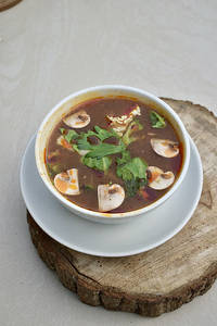 Veg Spinach Thai Tom Yum