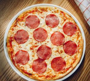 Chicken Salami Pizza