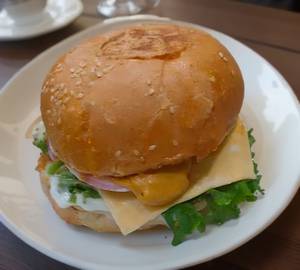 Veg cheese burger