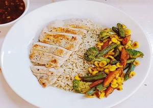 Grilled Chicken Rice Bowl
