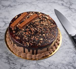 Special Kitkat Eggless Cake
