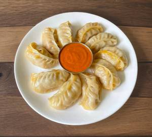 Veg steam momos