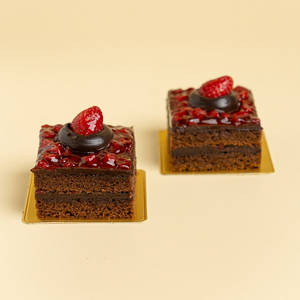 Chocolate Strawberry Pastry