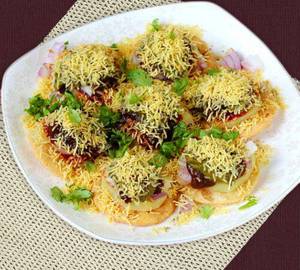 Sev puri [8 pieces]