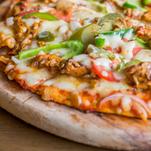 Shredded Chicken Pizza