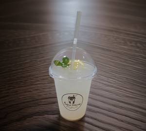 Litchi mojito 
