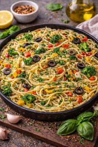Aglio Ollo (spaghetti)