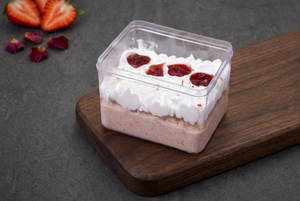 Baileys Strawberry Tresleches