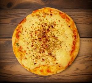 Classic cheese pizza