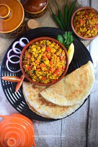 Kullad Special Paratha Aloo Paneer Bhujiya