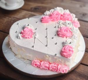 Butterscotch Birthday Anniversary Heart Shape Special Cake