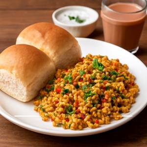 Egg bhurji pav