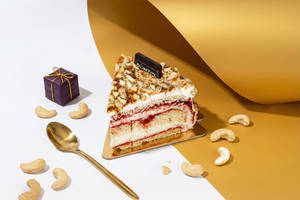 Golden Fantasy Pastry