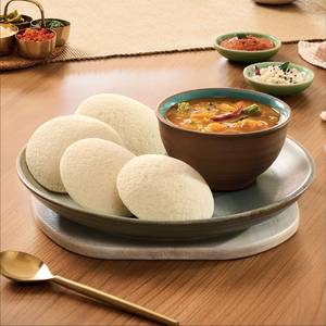 Idli Sambhar - 4 pcs