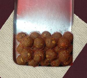 Sugar Free Gondh Laddoo