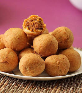Mini Dry Kachori (200 Gms)