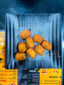 Chilli Potato Balls (8 Pcs.)