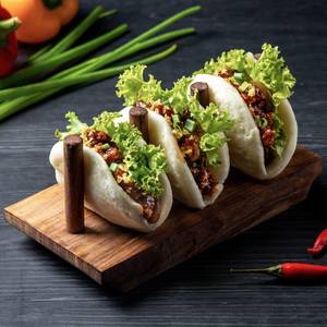 Chilli Chicken Bao