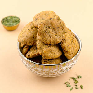 Methi Mathri (200gms)
