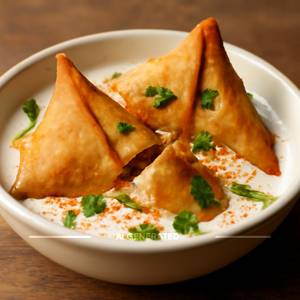 Dahi Samosa