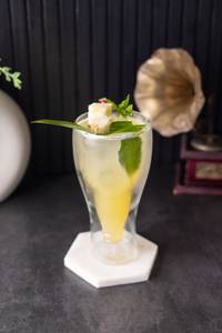 Curry Leaves Peach