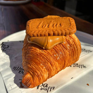 Lotus Biscoff Croissant