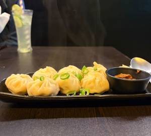 Chicken momos
