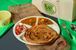 Kadai Paneer + Laccha Paratha