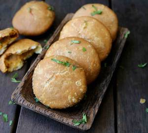 Aloo kachori(2pcs)
