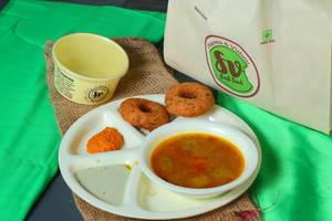 IDLI  VADA  SAMBHAR