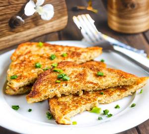 Cheese Peri Peri Bread Omelette