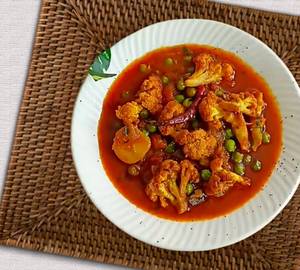 Aloo Phulgobi Dalna