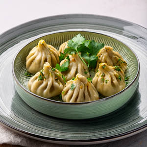 Paneer Haryali Momo-8 Pcs
