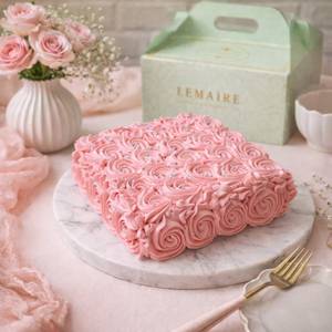 Berry De Lemaire Celebration Cake