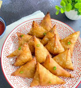 Macaroni Samosa (2 Pcs)