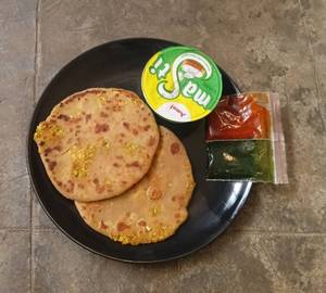Butter Gobi Paratha with Dahi
