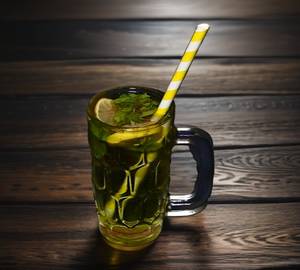 Green apple mojito non alcoholic