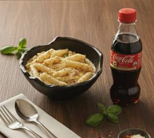 White sauce pasta with coke 250 ml
