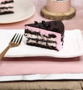 Chocolate Strawberry Pastry
