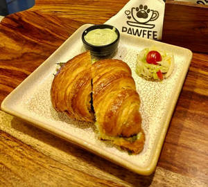 Andhra Hot Chicken Croissant